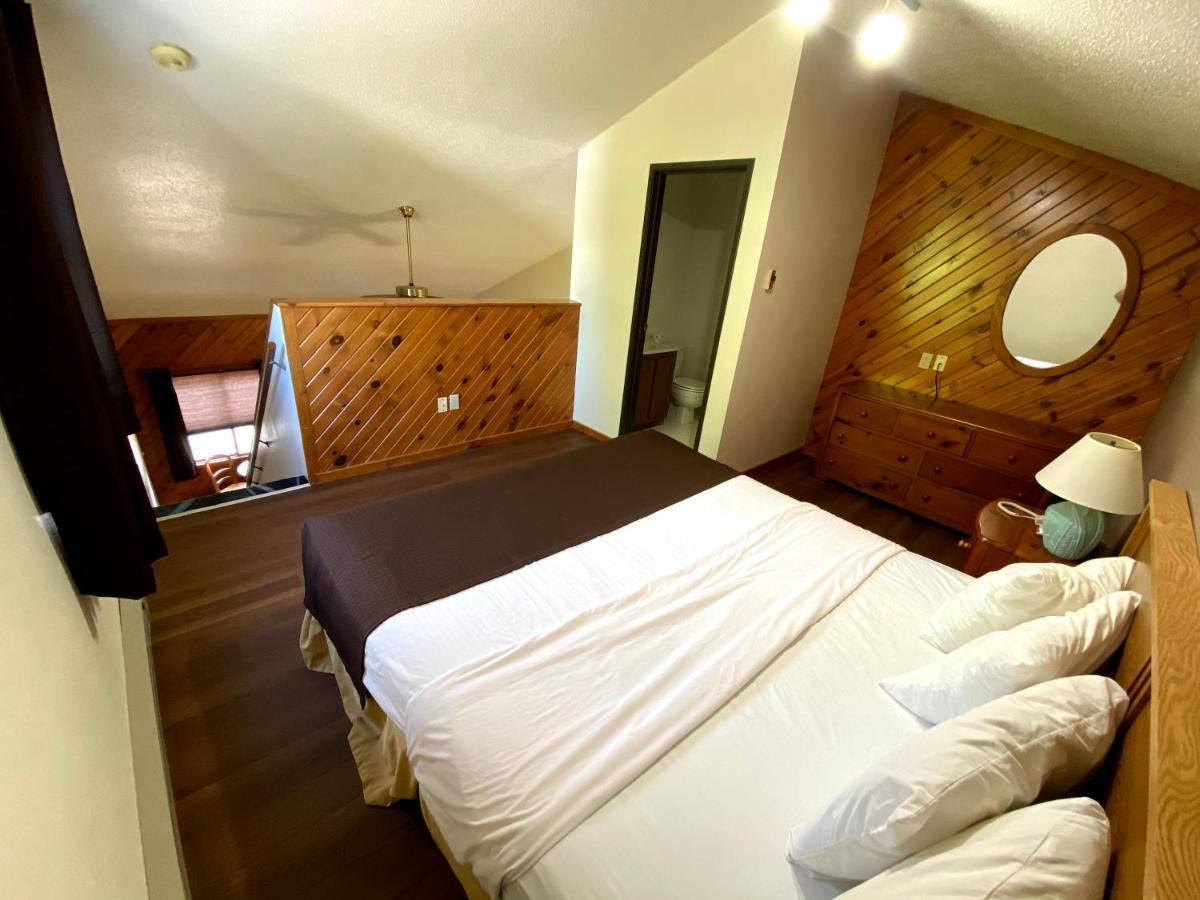 Woodland Inn & Suites Medford Extérieur photo