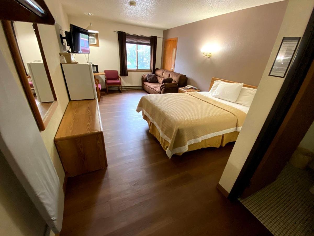 Woodland Inn & Suites Medford Extérieur photo