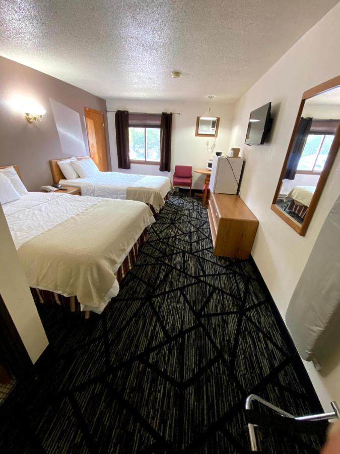 Woodland Inn & Suites Medford Extérieur photo