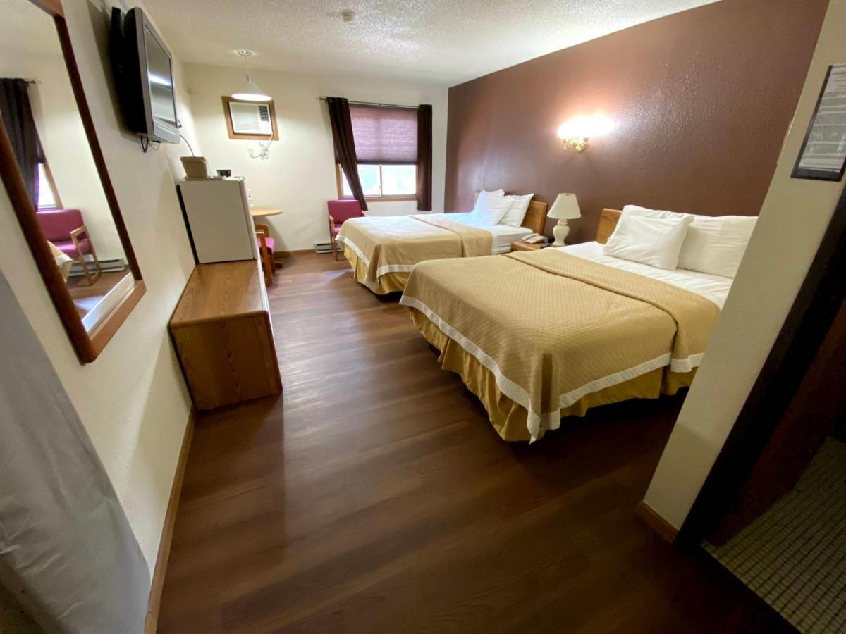 Woodland Inn & Suites Medford Extérieur photo