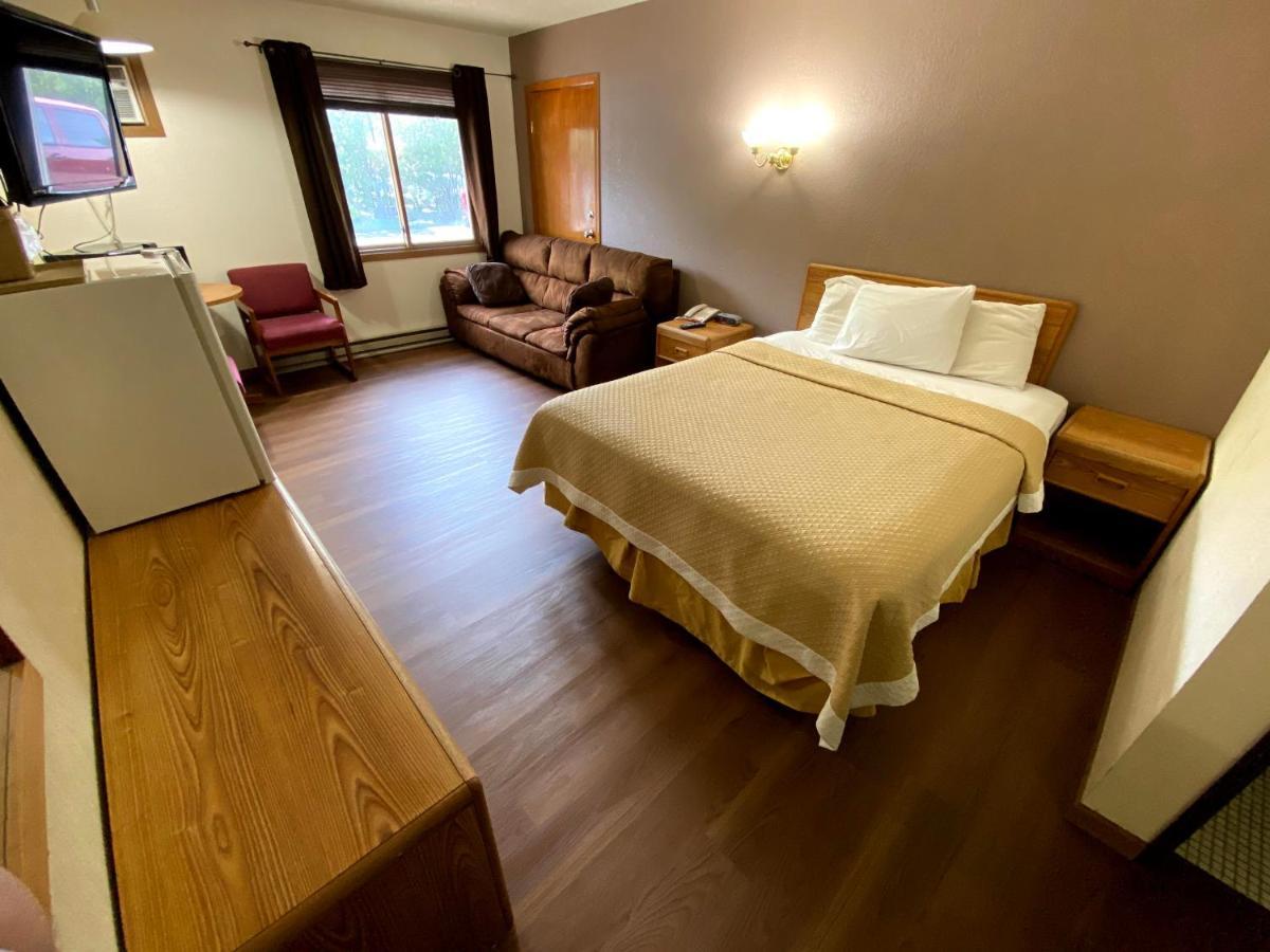 Woodland Inn & Suites Medford Extérieur photo