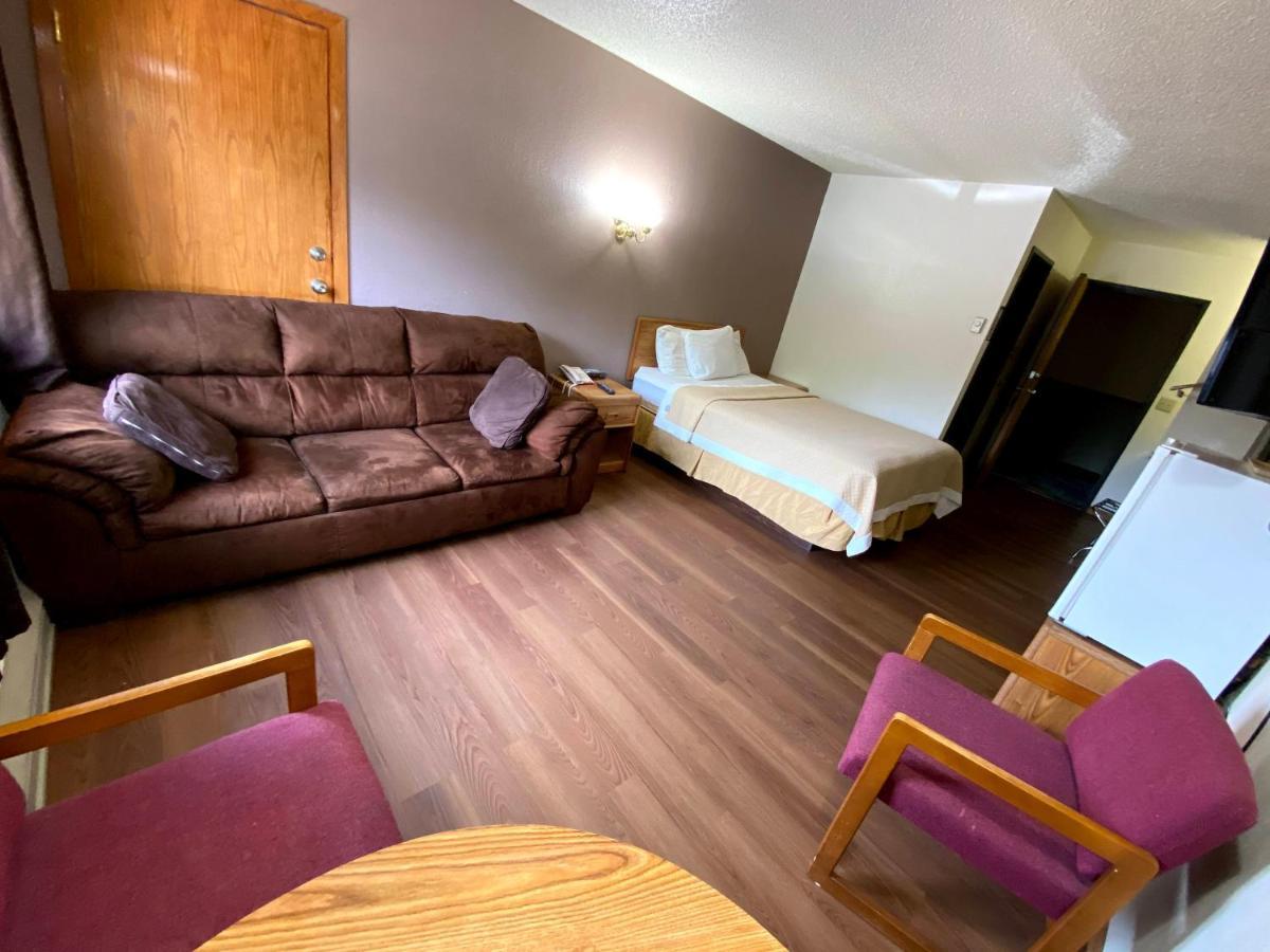 Woodland Inn & Suites Medford Extérieur photo