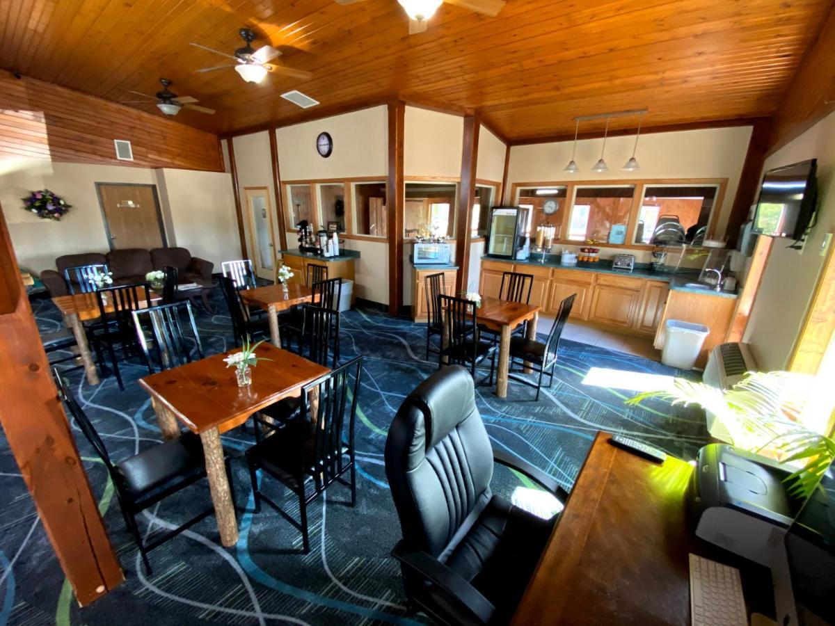 Woodland Inn & Suites Medford Extérieur photo