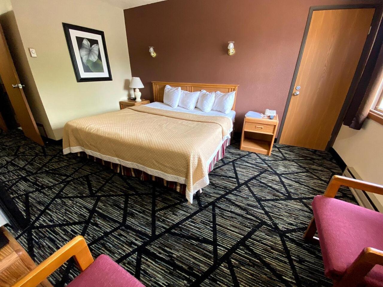 Woodland Inn & Suites Medford Extérieur photo