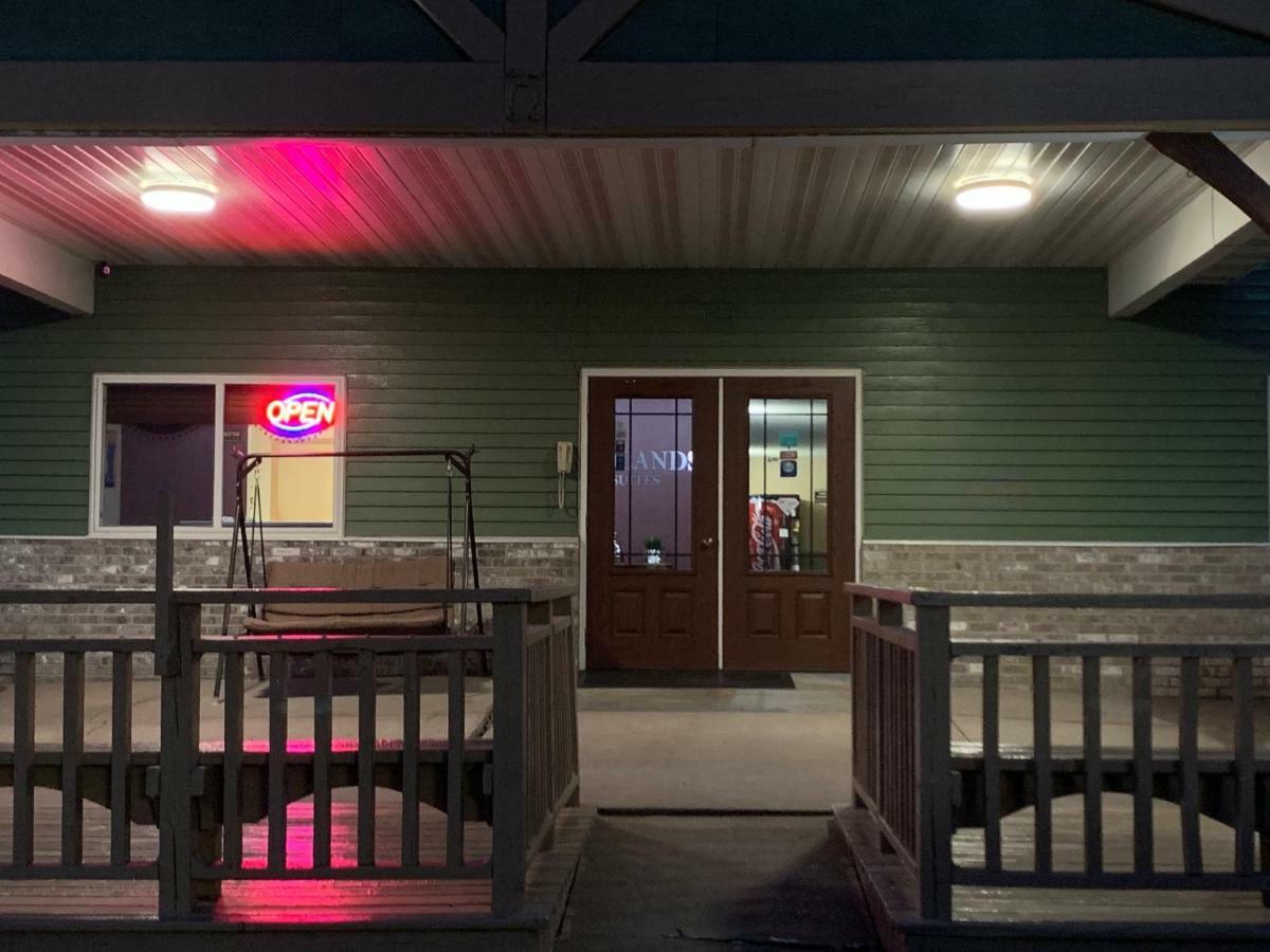 Woodland Inn & Suites Medford Extérieur photo